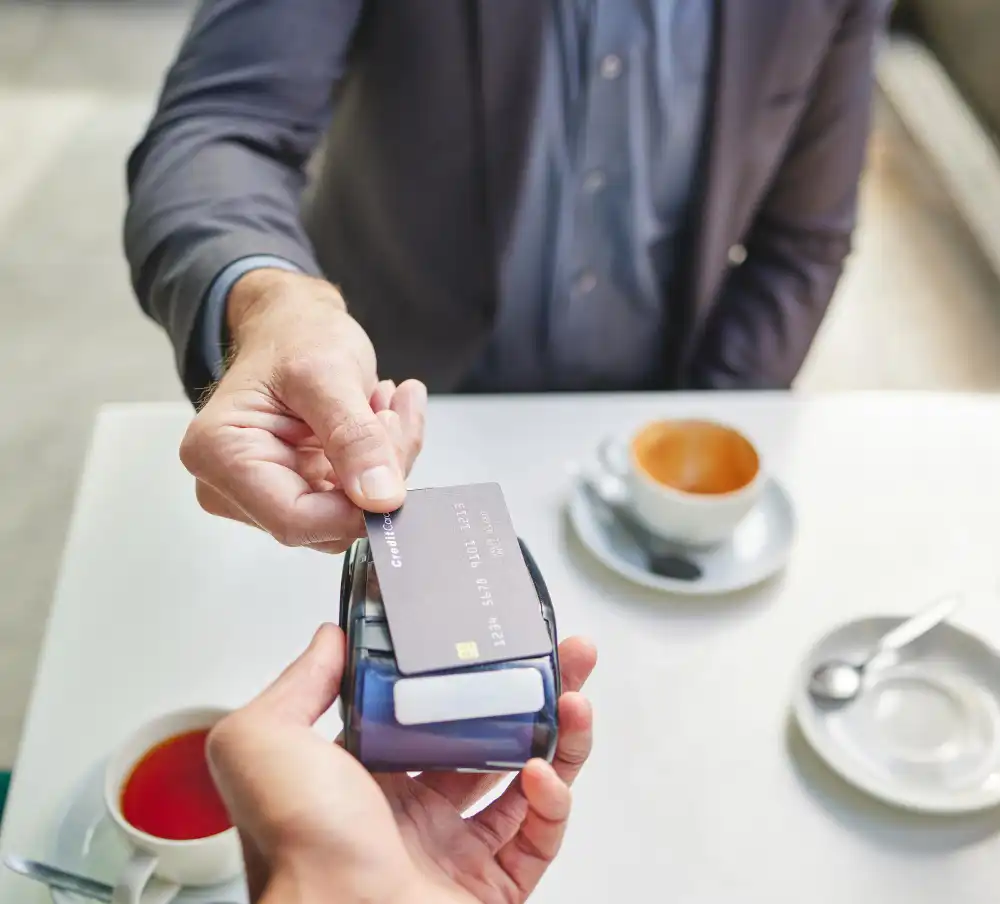 刷卡換現金 PTT / Dcard 網友最怕的 5 大陷阱：    如何辨識 2···